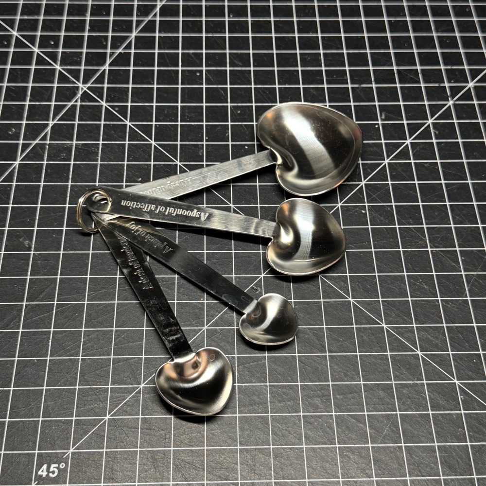 Fashioncraft Heart Shaped Measuring Spoons Stainless Steel Engraved Set of 4‎